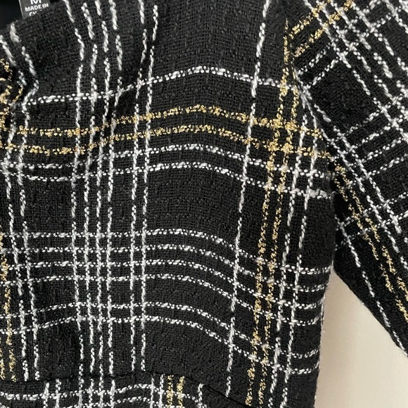 Slate & Willow Black and Metallic Romper Size Medium - Picture 3 of 11